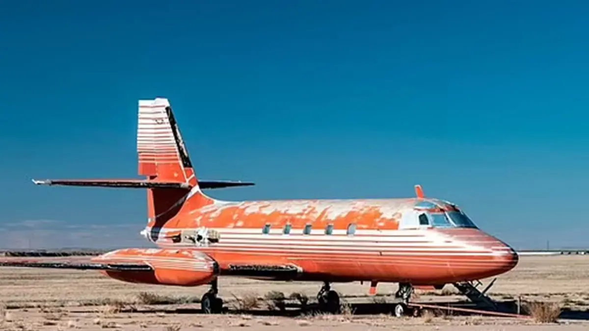 طائرة إلفيس بريسلي التاريخية تتحول لعربة سكن متنقلة