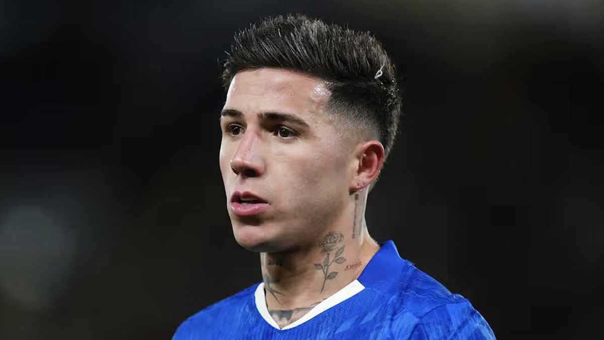 وكيل أعمال إنزو فرنانديز ينتقد وقف تشيلسي "الظالم" للاعب 