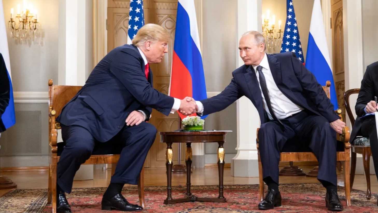 استخدم "لغة العقارات".. كيف كسب بوتين ثقة ترامب بصفقة "تبادل الأراضي"؟