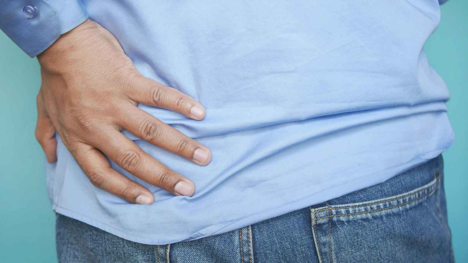 ألم الورك.. لماذا تصاب به وكيف تتجنب المضاعفات؟