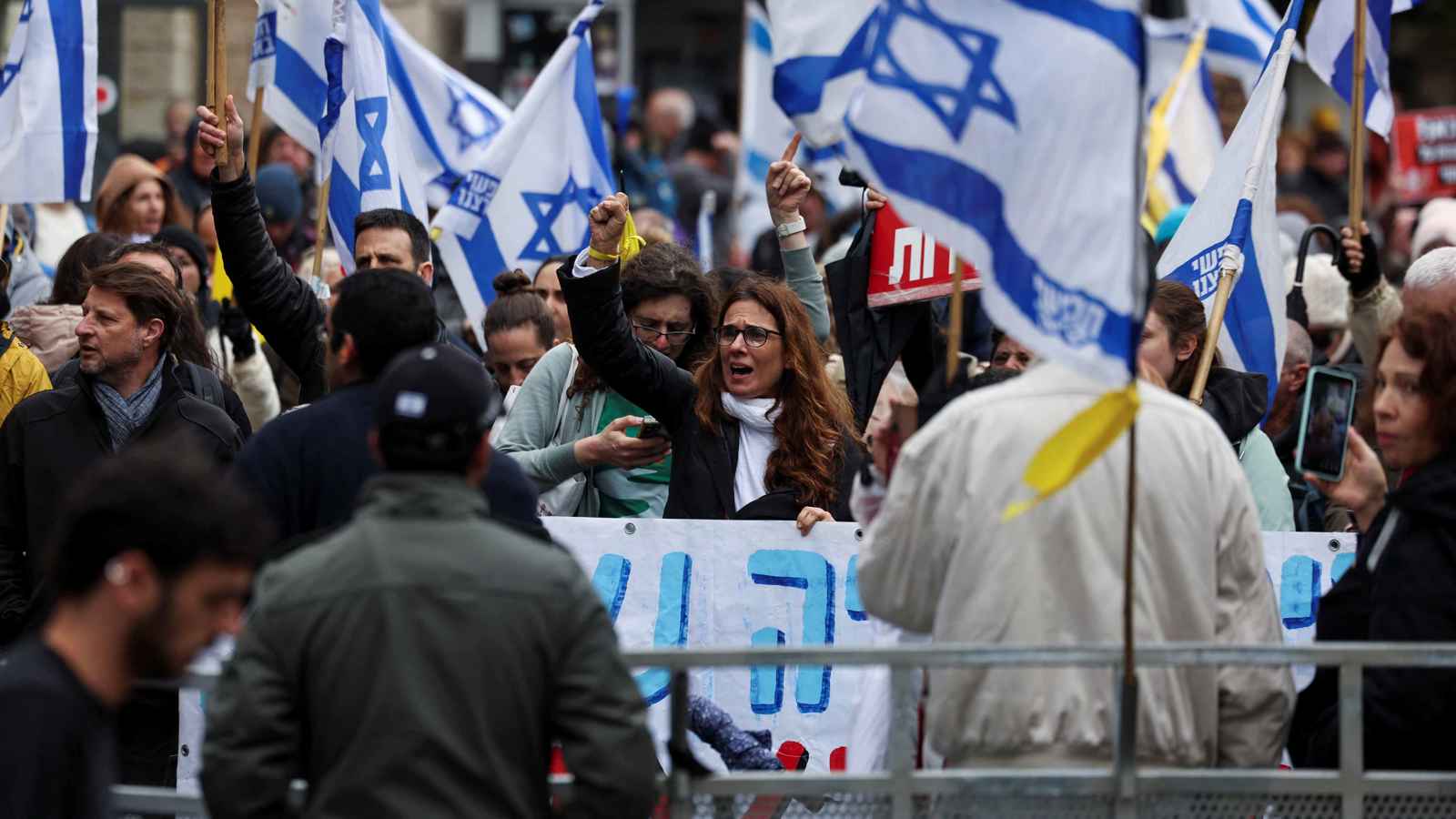 "سياسة إجرامية".. رسالة نارية من أهالي الرهائن الإسرائيليين لنتنياهو