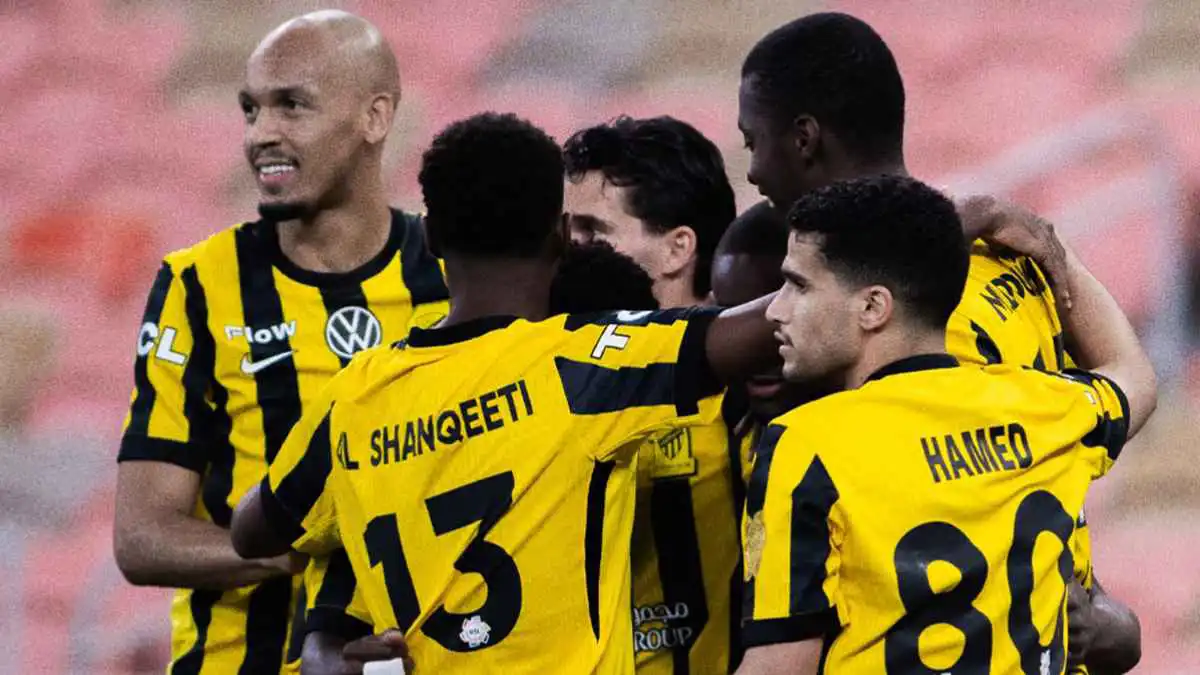 الشمعة المضيئة.. أكثر لاعب أبهر جمهور الاتحاد السعودي ضد النجمة