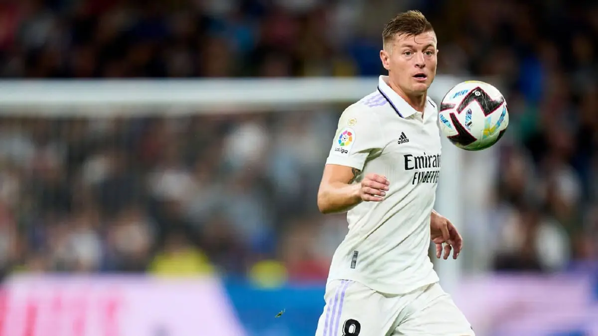 صحف رياضية: كروس يقرر في فبراير.. خطة تشافي.. وتحذير ليوفنتوس