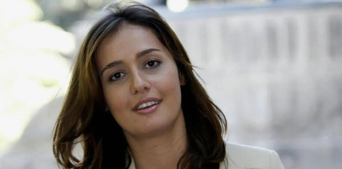 والد حلا شيحة يواجه انتقادات واسعة بعد ترك ابنته للحجاب