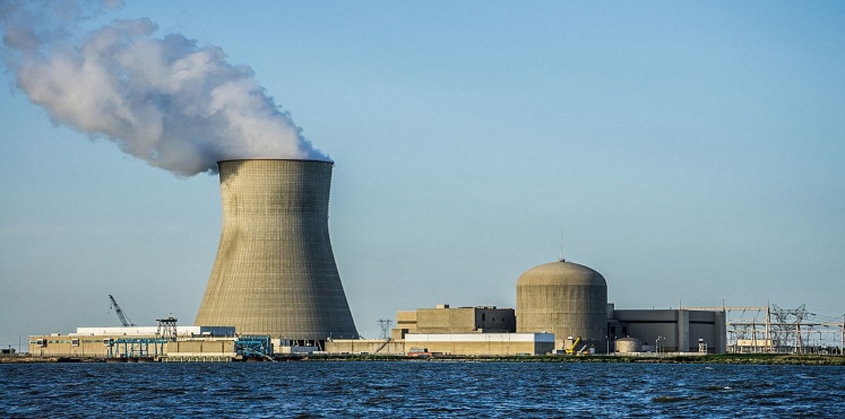 كوريا الشمالية تعيد تشغيل مفاعل "يونجبيون" النووي