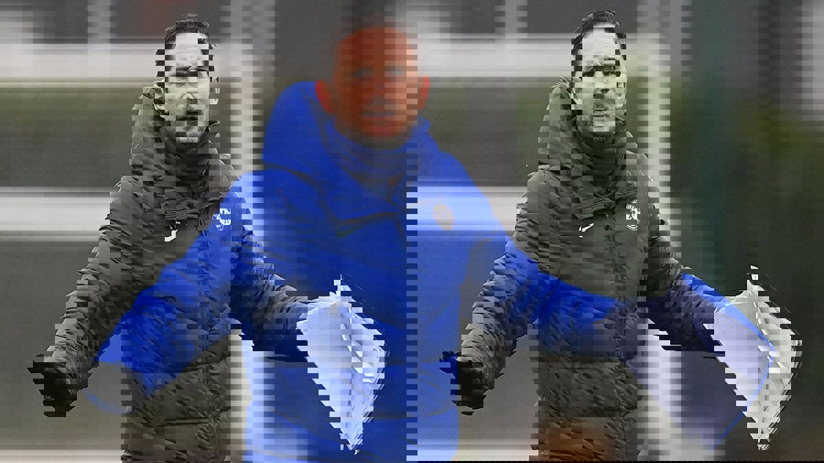 لامبارد يعلق على إمكانية إقالته بعد هزيمة تشيلسي أمام ليستر سيتي