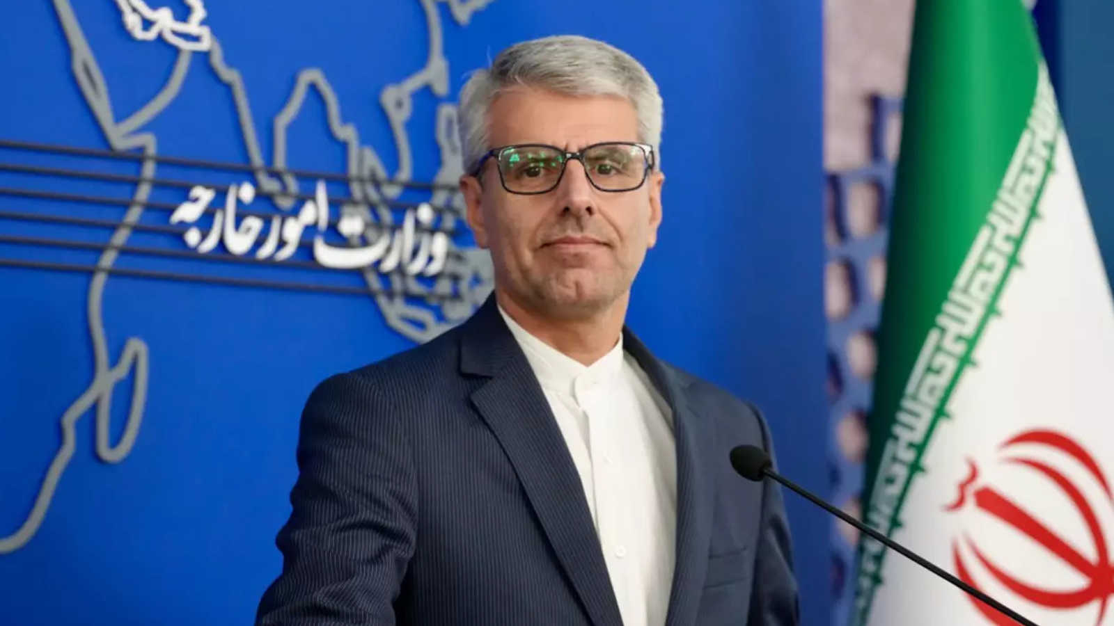 "مخالفة للقوانين الدولية".. إيران تعلق على عقوبات ترامب "الجديدة"