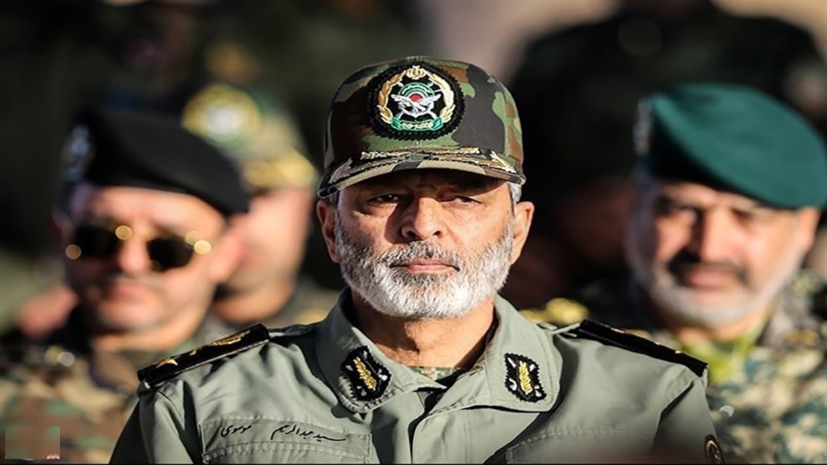 قائد الجيش الإيراني: نواجه تهديدات جدية وعلينا الاستعداد لأي معركة