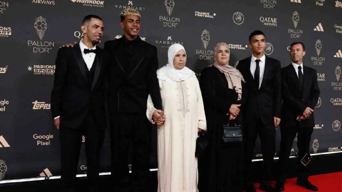 تعليق مثير من والد لامين يامال بعد خسارة الكرة الذهبية (فيديو)