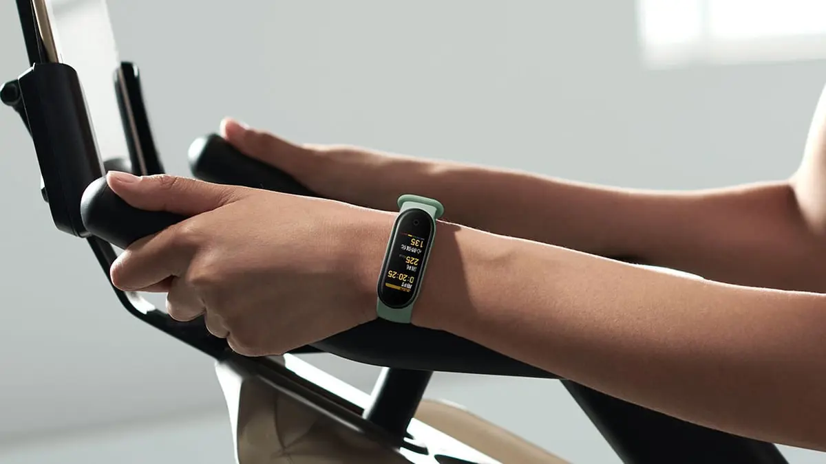 تقرير: انفجار سوار "شاومي"  Mi Band 5 أثناء الشحن يثير شكوك المستخدمين