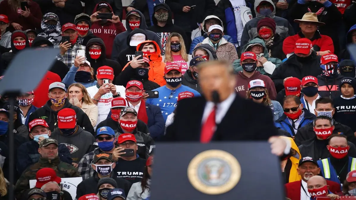 صحف عالمية: ترامب يتوقع "موجة حمراء" لصد "غزوة" بايدن.. وسرقة أسلحة للجيش الألماني تثير الرعب