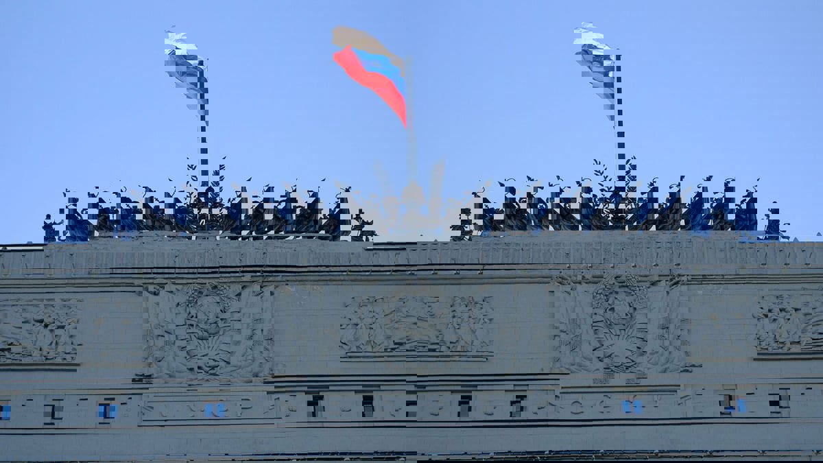 روسيا تتهم أوكرانيا بإعدام أكثر من 10 أسرى حرب