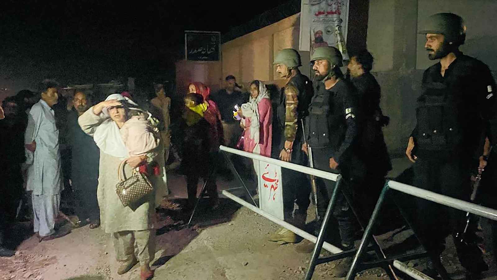 بعد "العملية سندور".. باكستان تأسر جنودا وتسقط 5 طائرات للهند (فيديو)