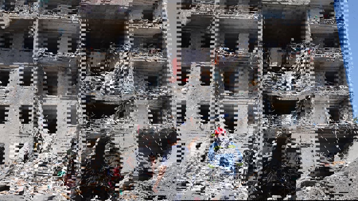 قتلى وجرحى في ضربات صاروخية روسية على سلوفيانسك شرق أوكرانيا