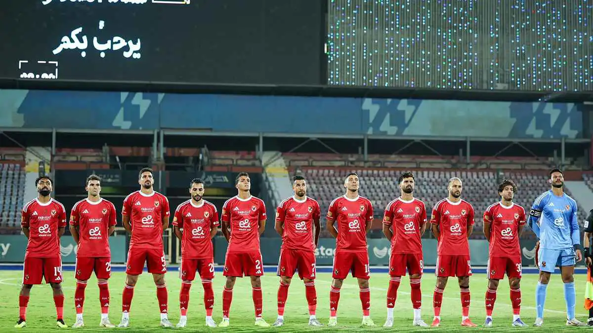 دفاع الزمالك أفضل.. أسطورة الأهلي يصدم جماهير ناديه (فيديو)