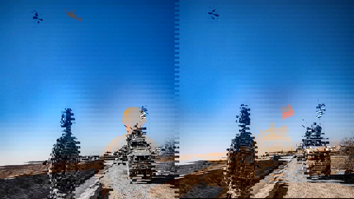 بعد هجمات متبادلة.. هل يتحول شرق سوريا لساحة مواجهة بين أمريكا وإيران؟