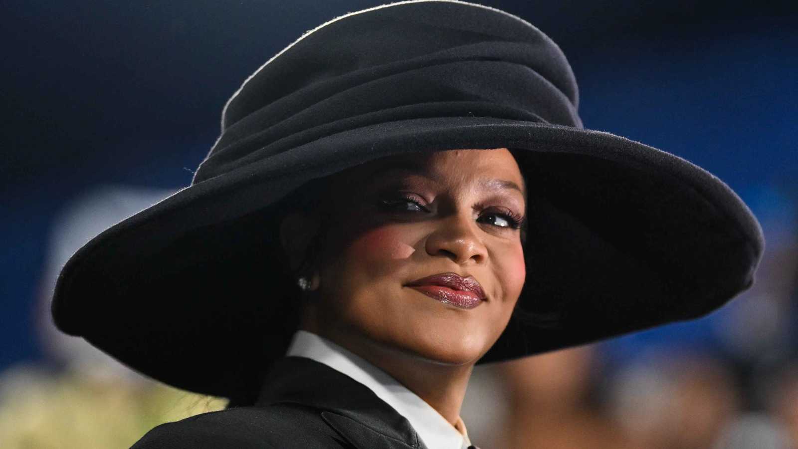 ريهانا تخسر 36 مليون دولار في مشروع أزياء "فاشل"