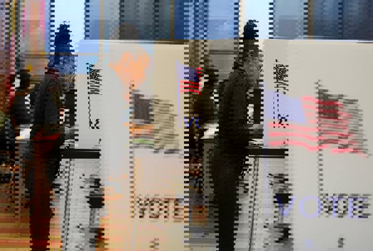 بايدن يحقق فوزاً سهلاً في ميشيغان في طريقه نحو انتخابات الرئاسة