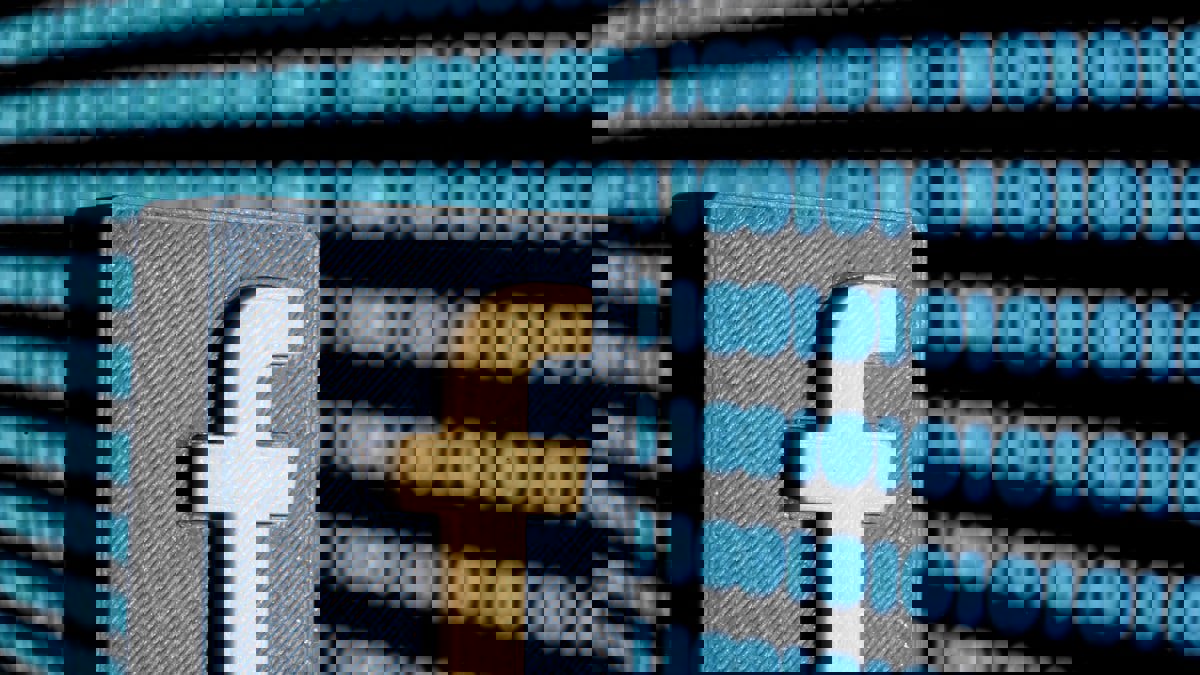 "فيسبوك" تكشف عن برمجية جديدة للترجمة الآلية