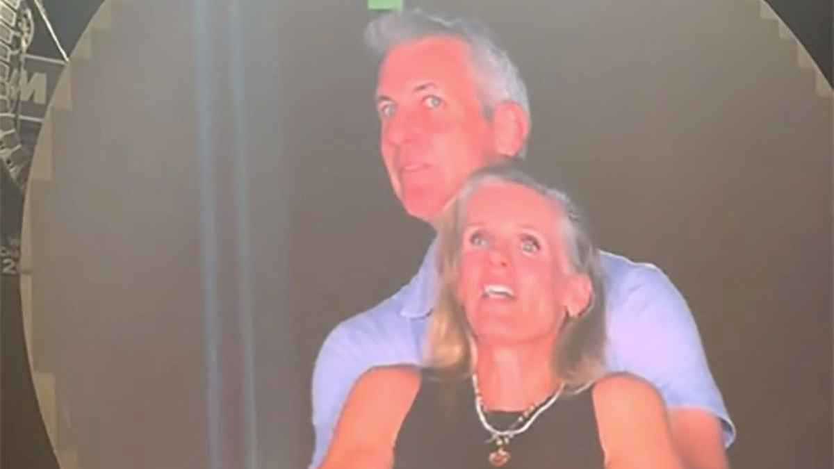 بعد فضيحة حفل "كولدبلاي".. كريستين كابوت تحتفظ بمنصبها