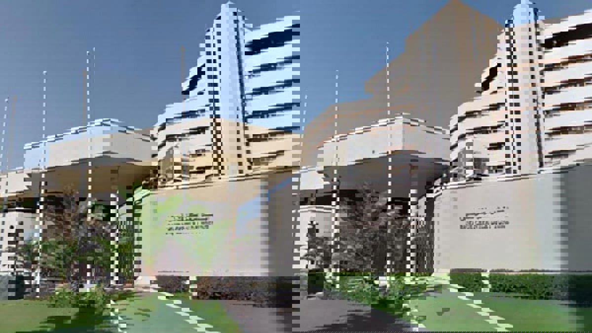 محافظ البنك المركزي التونسي: دول صديقة ستساعدنا في أزمتنا‎‎ المالية