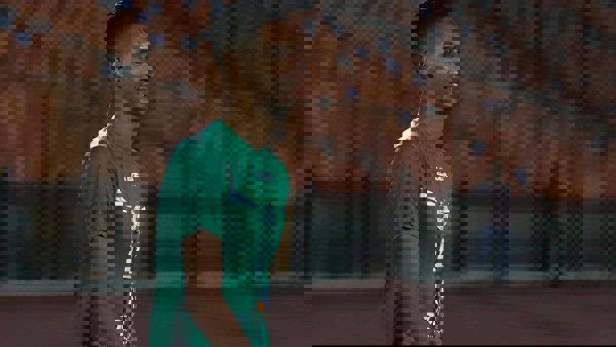 صحيفة مغربية: بدر بانون مدافع الرجاء زار الأهلي سرا ليوقع عقود انتقاله للفريق