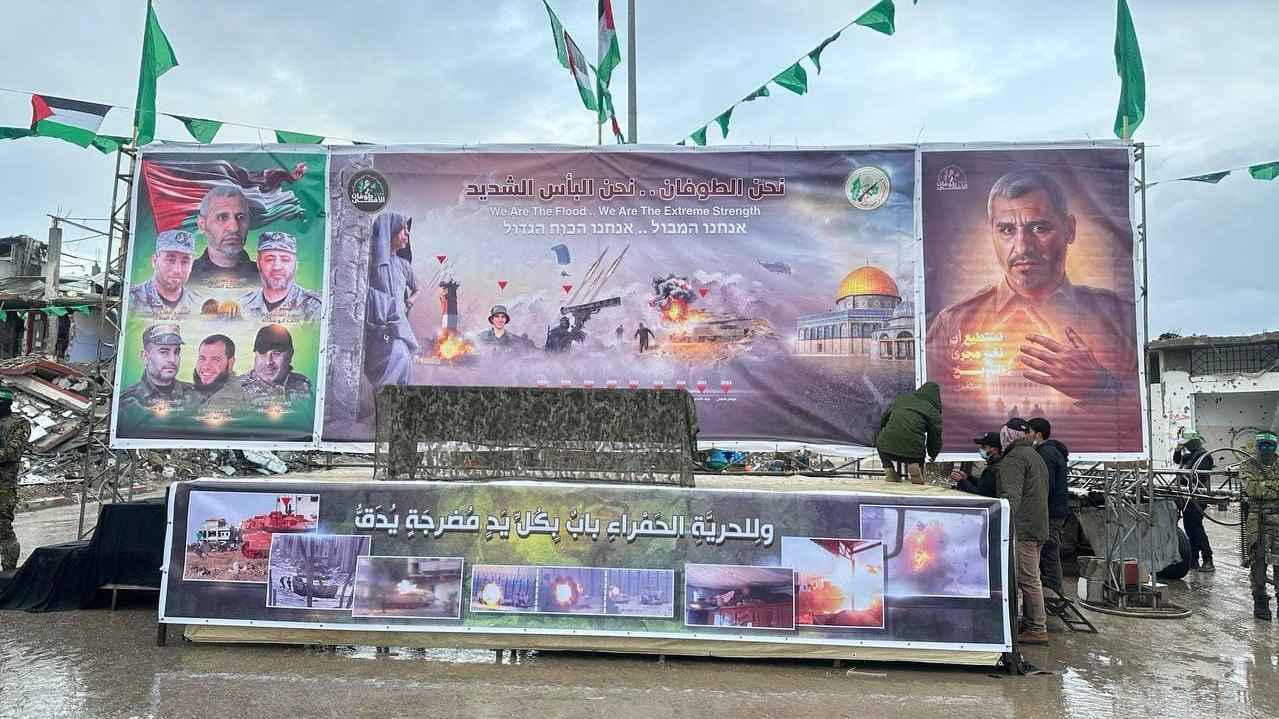 استعدادات لتسليم 6 رهائن إسرائيليين في غزة (فيديو)