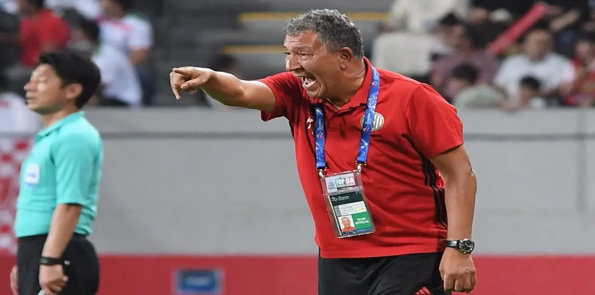 نادي الجزيرة الإماراتي يكشف سبب رحيل تين كات