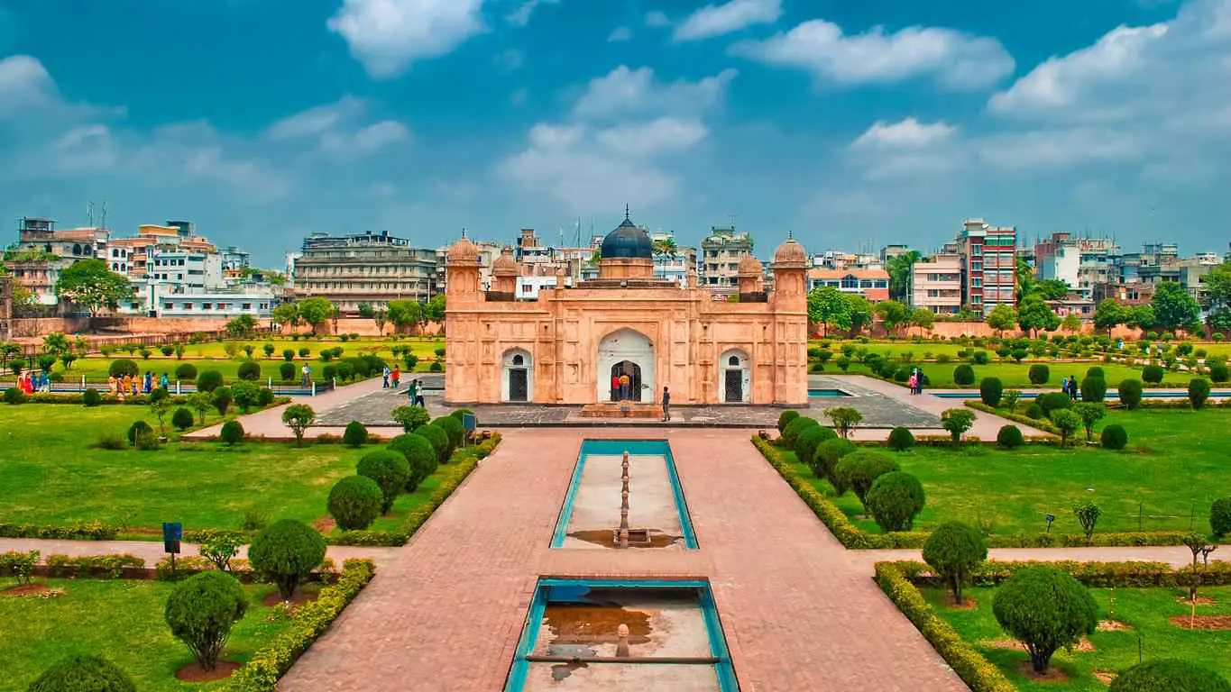 سواحل ومعالم تاريخية.. تعرف على أجمل وجهات بنغلاديش (صور)