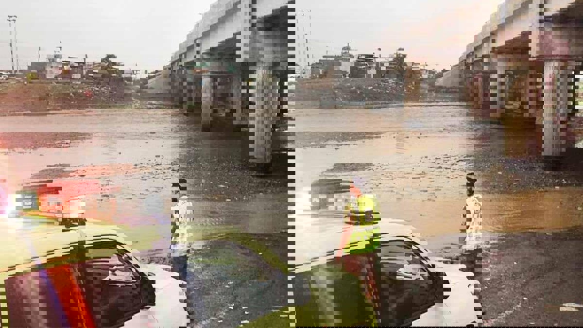 السعودية.. وفاة 3 أفراد من عائلة واحدة إثر سيول في الطائف