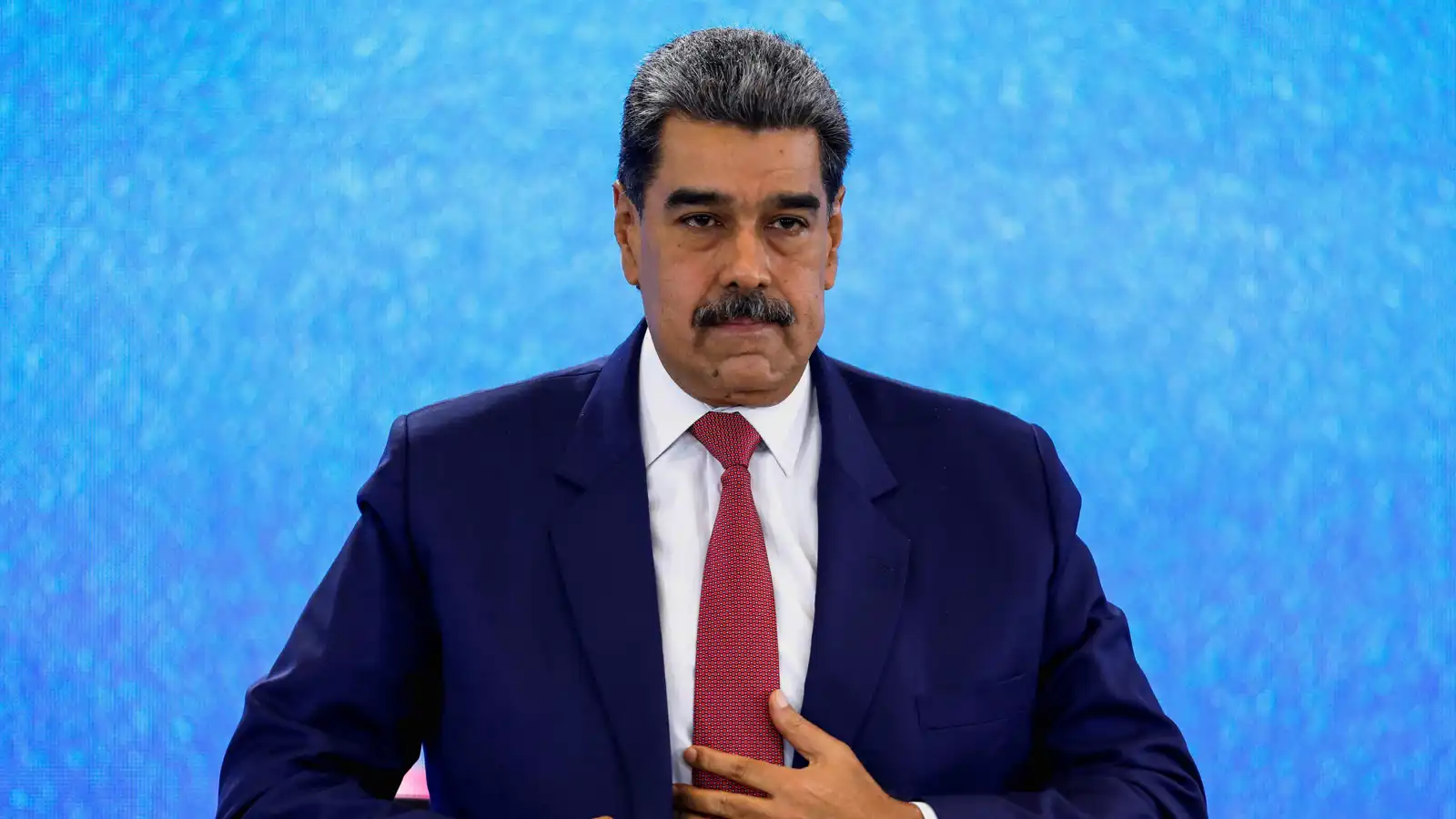 في عهد مادورو.. فنزويلا شحنت ذهباً بقيمة 5 مليارات دولار إلى سويسرا