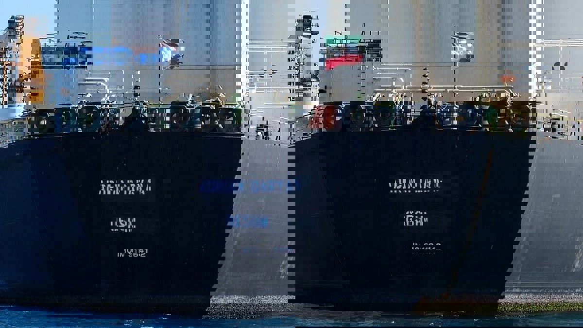 إيران تعيد شحنة نفط إلى ماليزيا بعد فشلها في بيعها‎‎