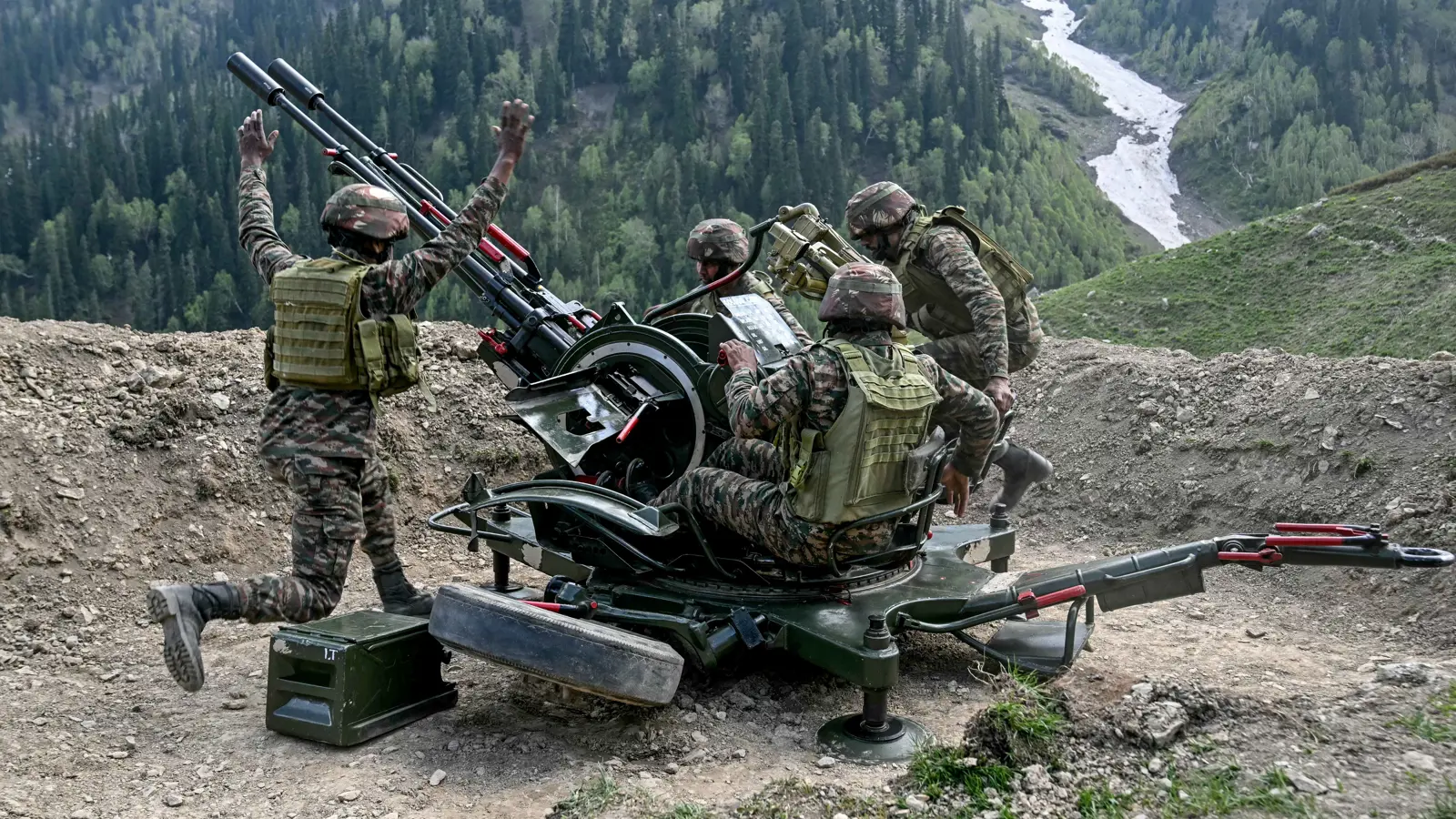 "فورين أفيرز": حرب جديدة تهدد الهند وباكستان