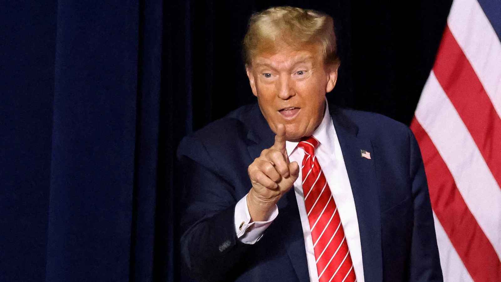 لتجاهله "قواعد الانتقال".. اتهام ترامب بـ"الاستيلاء العدائي" على السلطة