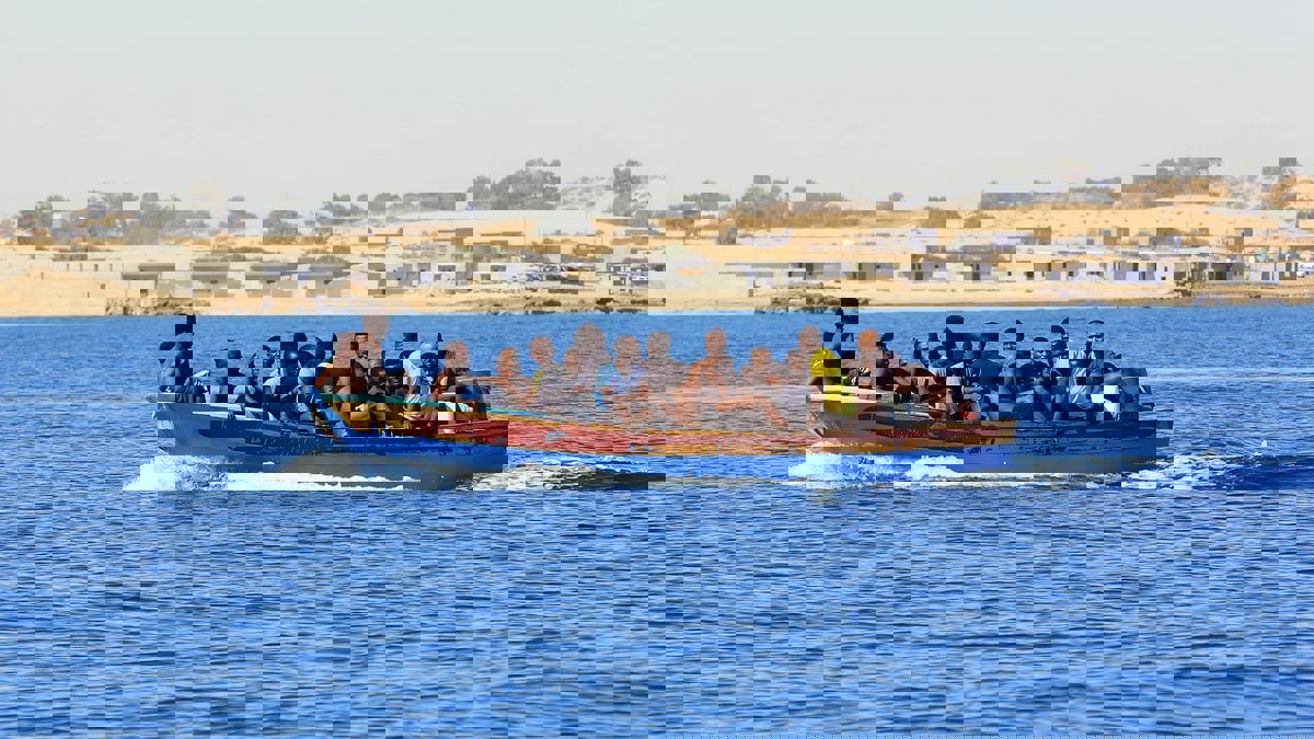 إسبانيا تعلن غرق مهاجرَين أرغمهما قادة قوارب على تكملة الرحلة سباحة