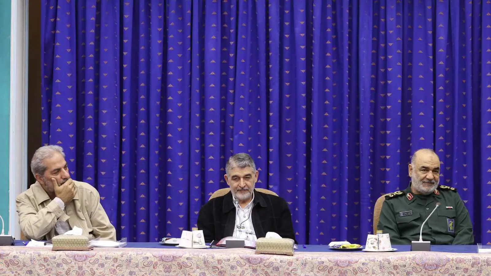 برلماني إيراني: بزشكيان ومستشاروه لا يريدون تنفيذ "الوعد الصادق 3"