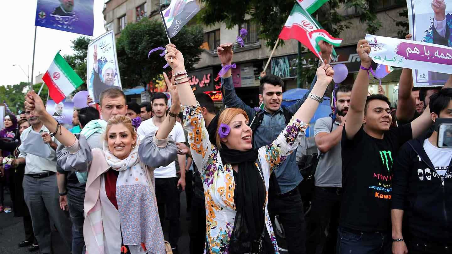 بعد دعوتهم للتفاوض.. إصلاحيو إيران يواجهون اتهامات بـ"الاستسلام لأمريكا"