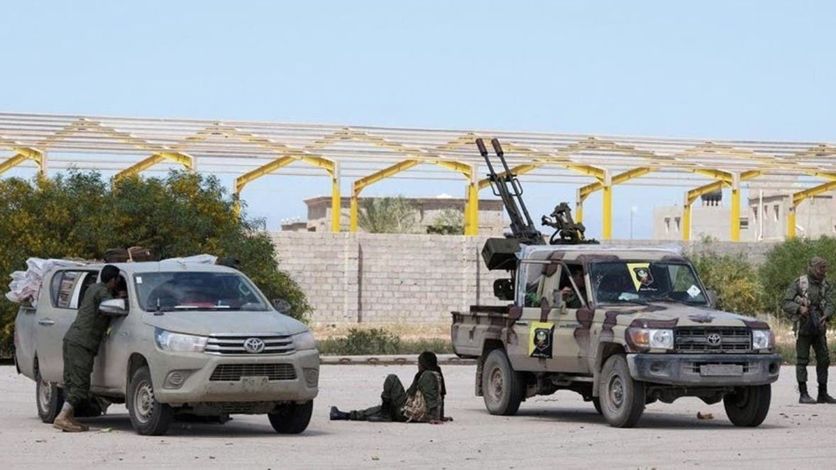 متظاهرون يحرقون "نقطة تمركز" لميليشيات مصراتة قرب سرت