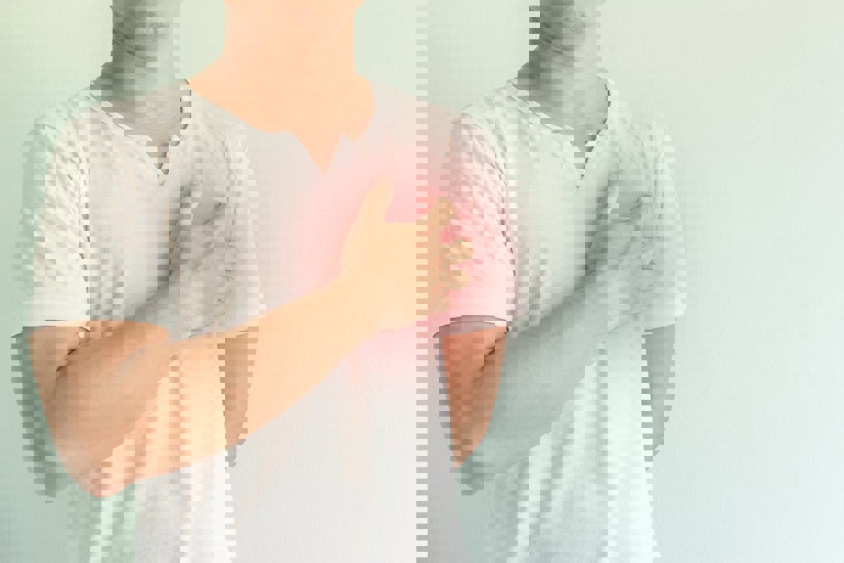 حرقة المعدة قد تكون خطيرة.. 3 علامات احذرها