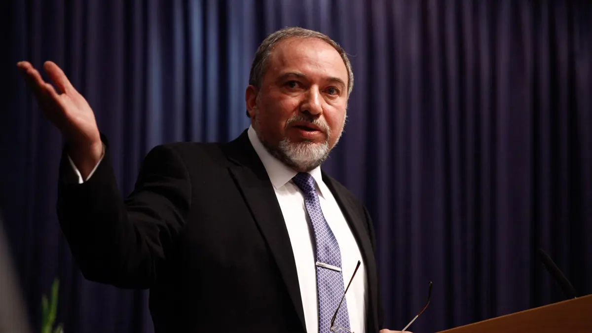 ليبرمان: أموال قطر تبني أنفاق حماس وتعزز من قوتها