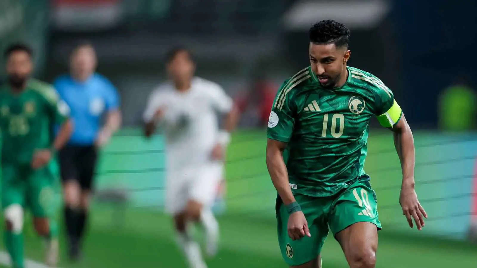 بـ"الخلط".. احتفال لاعبي المنتخب السعودي بهدف سالم الدوسري أمام العراق (فيديو)