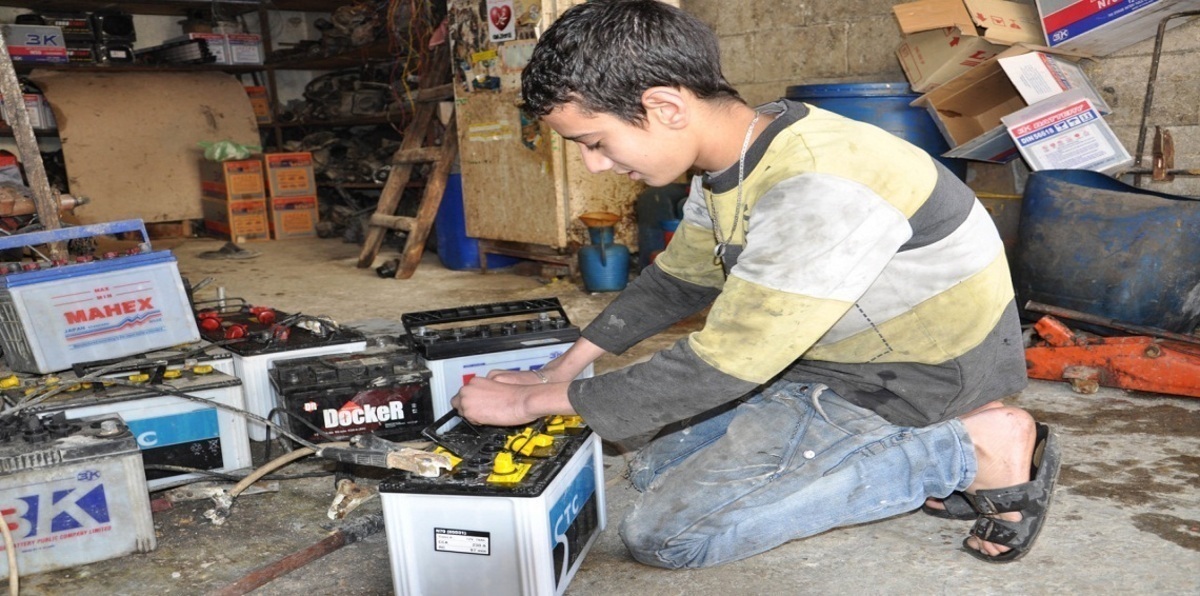 مع بدء شهر رمضان.. ارتفاع ظاهرة عمالة الأطفال في اليمن (صور)