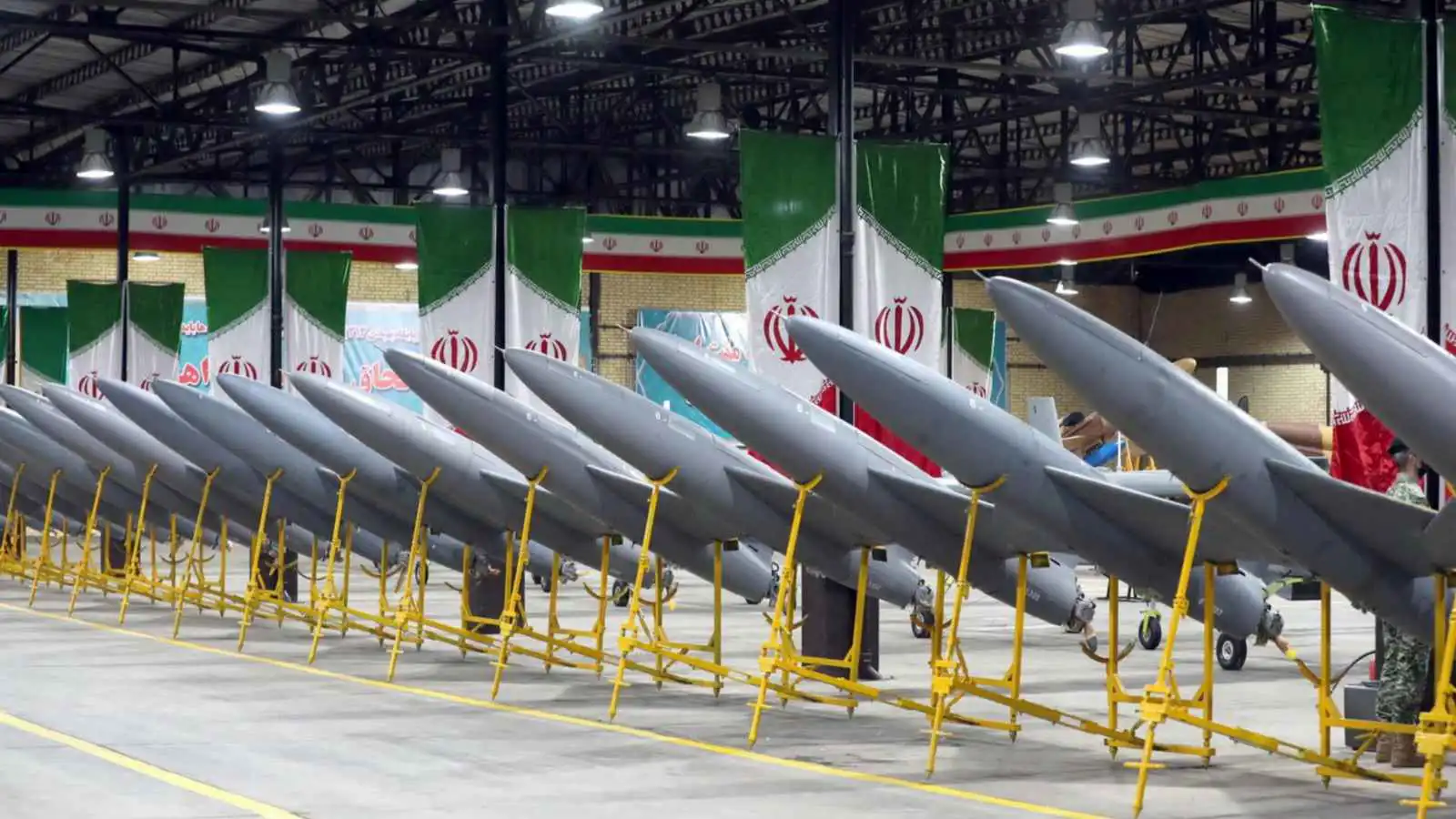 إيران تصعد اعتداءاتها على الدول العربية بهجمات ليلية عشوائية (فيديو)