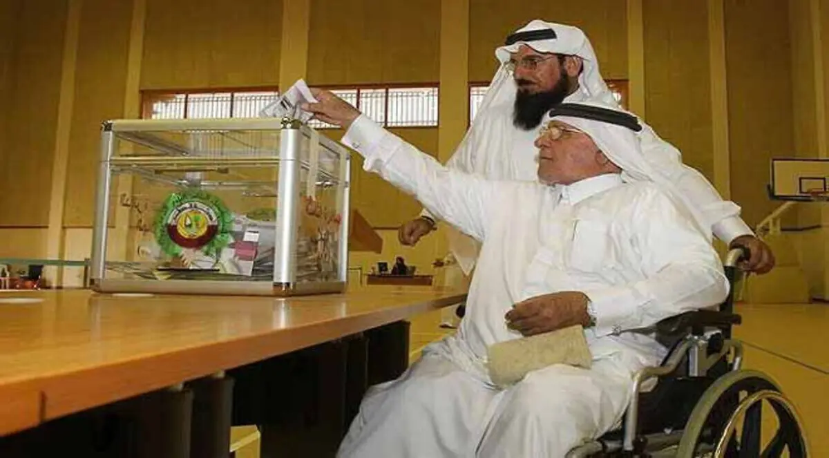 أمير قطر يحدد الانتخابات البلدية في 13 مايو