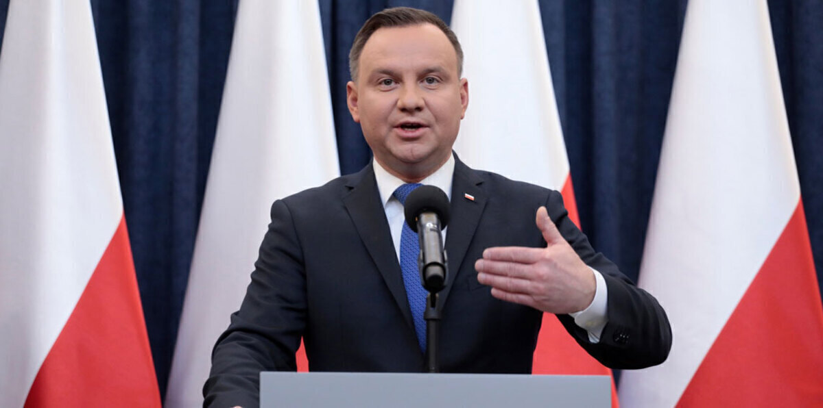 رئيس بولندا يوقع قانون "الهولوكست" رغم معارضة إسرائيلية وأمريكية