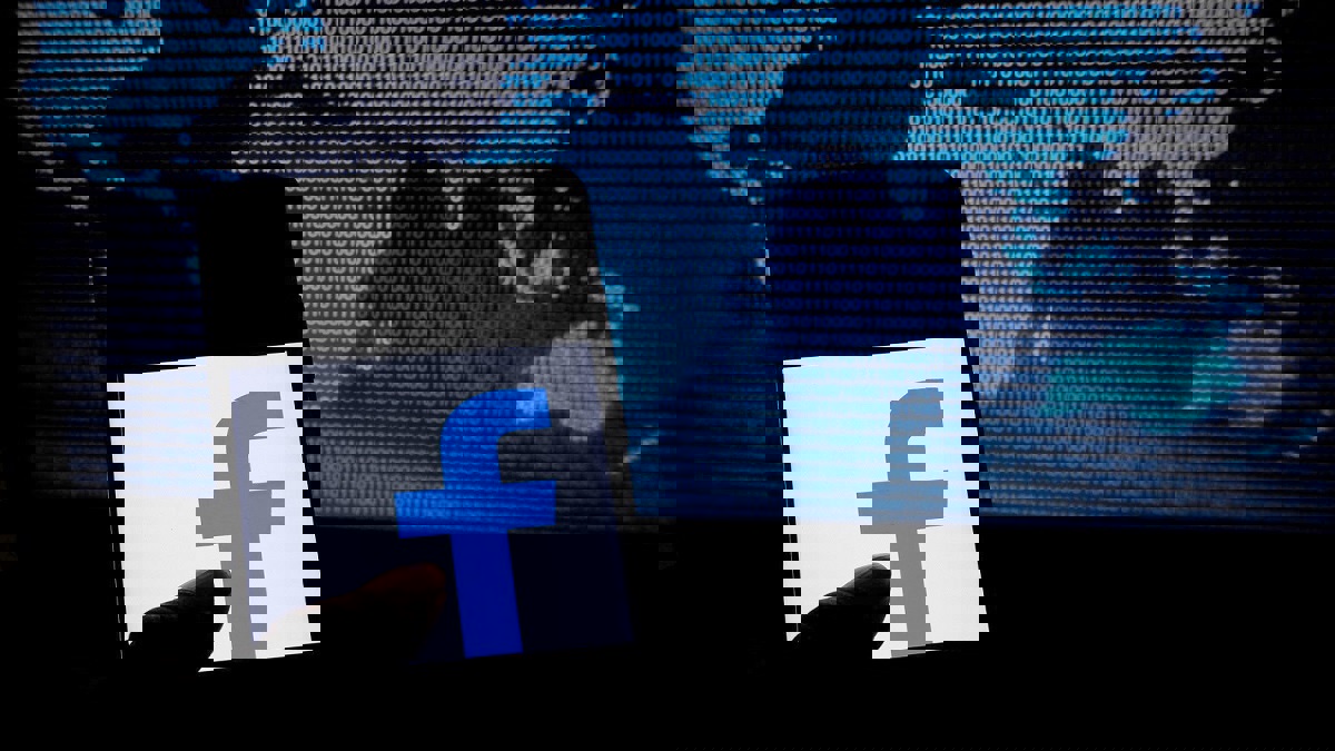 فيسبوك تغير اسمي "انستغرام" و "واتساب"