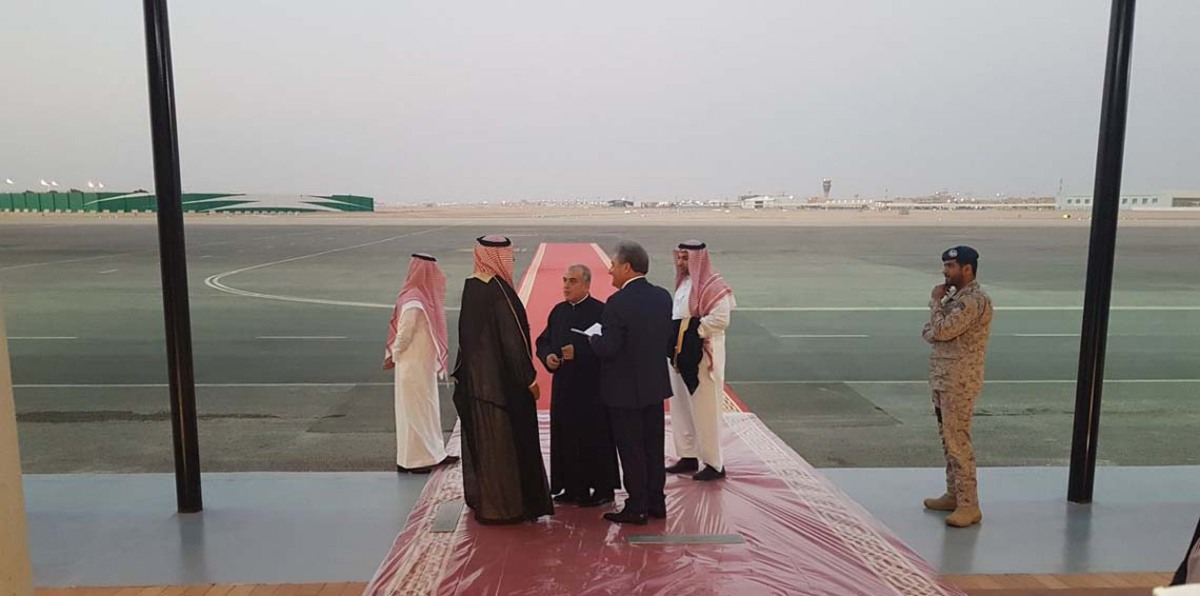 رئيس الكنيسة المارونية في لبنان البطريرك الراعي يصل الرياض (صور)