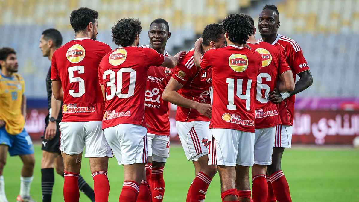 ترتيب الدوري المصري بعد فوز الأهلي على الإسماعيلي وبيراميدز أمام إنبي 