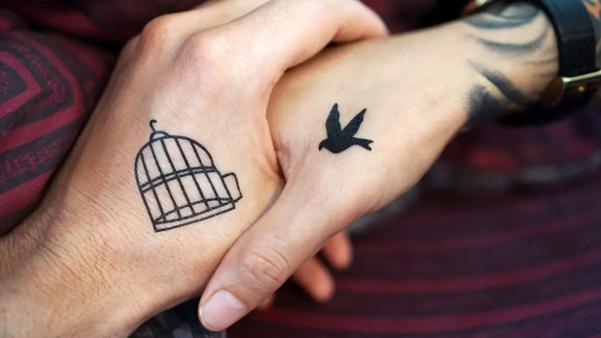 الأزهر يحسم الجدل حول "تحريم التاتو" والاستثناءات