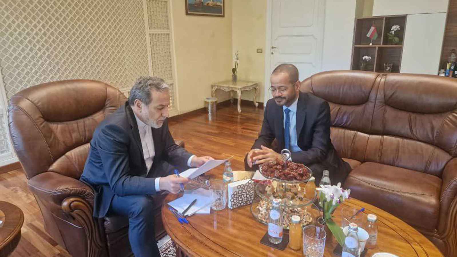 جدل حول موعد جولة المفاوضات النووية بين طهران وواشنطن